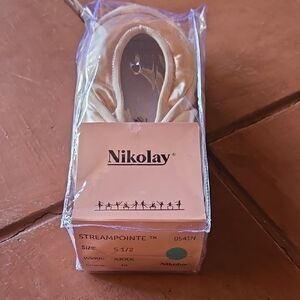 Nikolay Streampointe Pointe Shoes